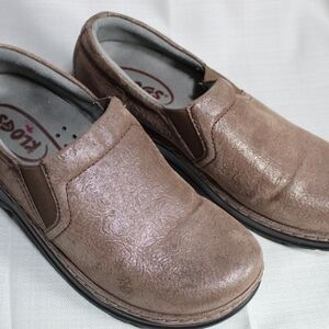 Stylish Brown Slip-On/Clog Women's Shoes